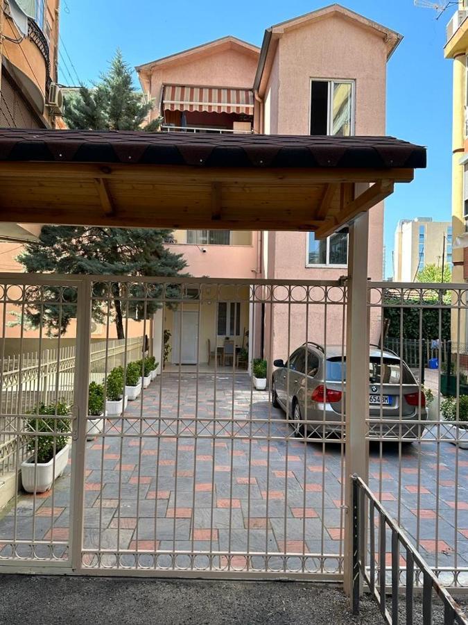 S&f Centre Apartman *